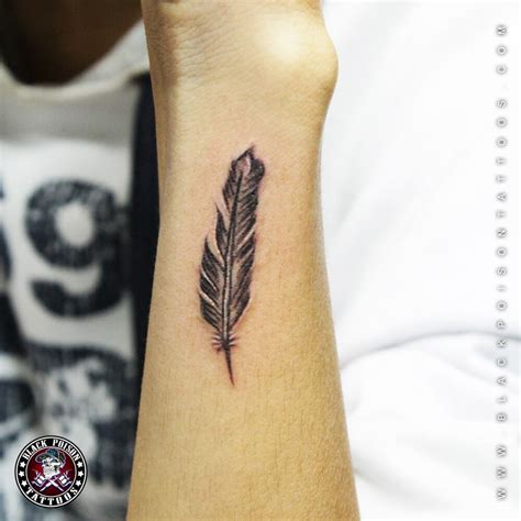 update 71 tiny feather tattoo in eteachers