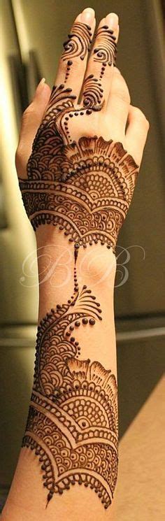 32 Stunning Back Hand Henna Designs To Captivate Mehndi Lovers Mehndi