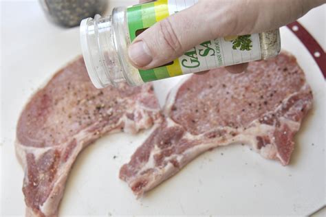 So be prepared to move quickly. How to Cook Thin-Cut Breakfast Pork Chops | LIVESTRONG.COM