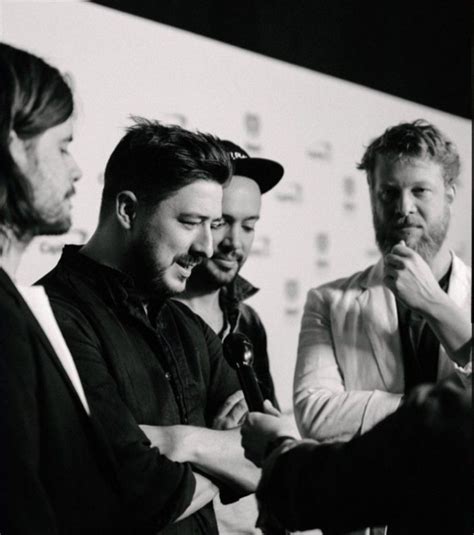 Mumford And Sons Delta Tour 2019 Mumford And Sons Marcus Mumford