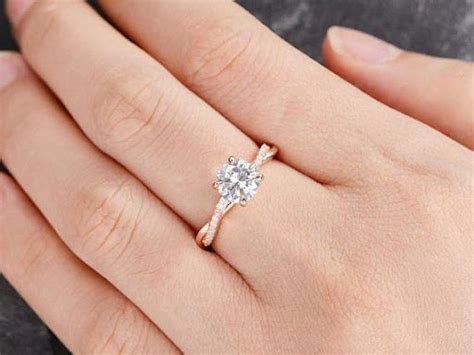 How To Choose The Right Ring Diamond Registry