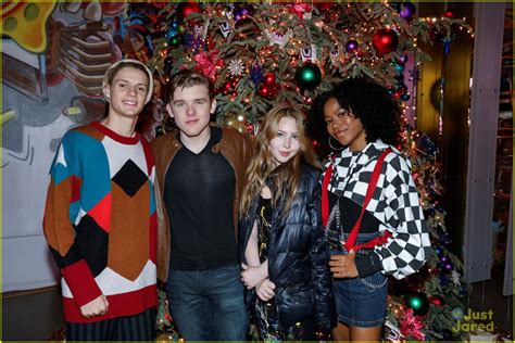 Jace Norman Riele Downs And Henry Danger Cast Celebrate 100 Episodes