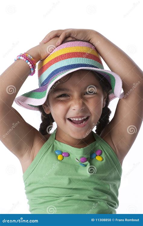 Petite Fille Ayant Lamusement Avec Un Chapeau Photo Stock Image Du