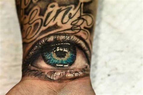 34 Astonishingly Beautiful Eyeball Tattoos Tattooblend Eyeball