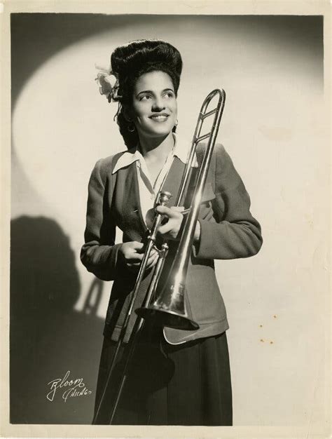 Helen Jones Woods Member Of An All Female Jazz Group Dies At 96 The