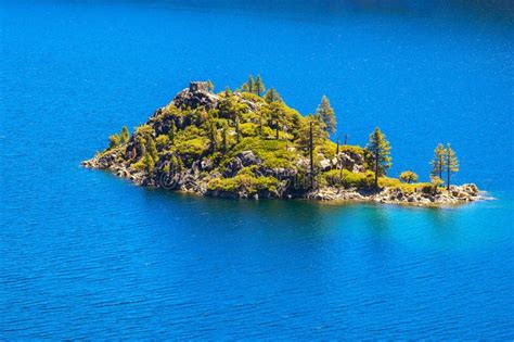 Fannette Island Located In The Emerald Bay Of Lake Tahoe California