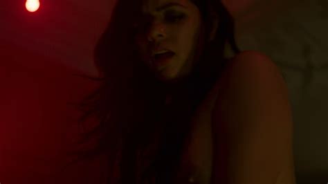 Nude Video Celebs Rajshri Deshpande Nude Mcmafia S01e02 2018