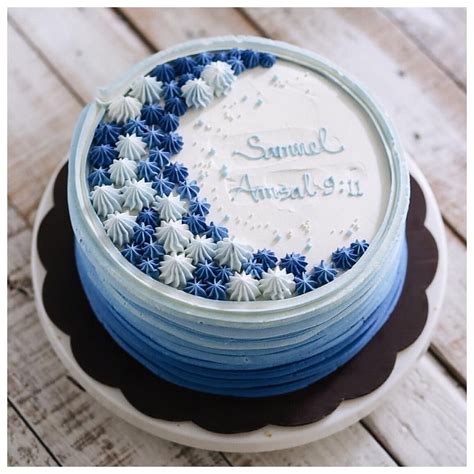 These minimalist wedding cake ideas will give your wedding a very elegant and sophisticated touch. Le bleu shells | Buttercream birthday cake, Buttercream ...