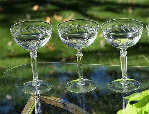 Vintage Etched Crystal Champagne Coupes Cocktail Glasses Set Of 4 Fostoria Holly Circa