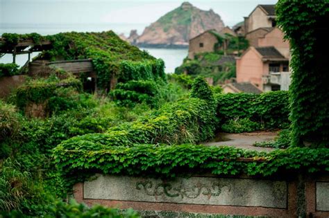 Abandoned Ghost Village In China Becomes Overgrown Bbc News