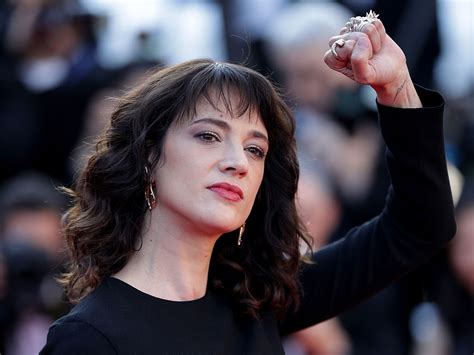 asia argento reportedly paid off an actor who accused her of sexual assault teen vogue
