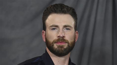 Chris Evans Named Sexiest Man Alive By People Magazine News Pub