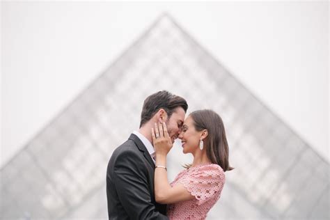 No need to register, buy now! Honeymoon photo session in Paris with Lily & Aaron