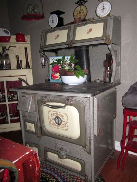 Pin By Barbara Owens On For The Home Antique Stove Wood Burning Cook
