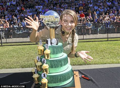 Bindi Irwin Celebrates Her 19th Birthday At Australia Zoo Daily Mail
