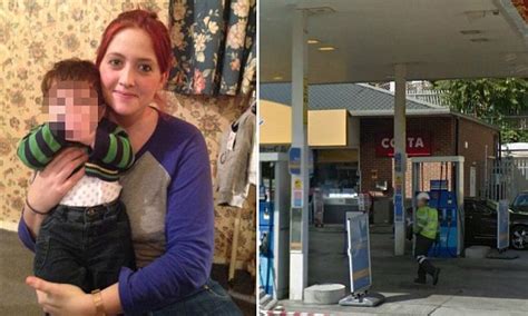 Mother Called A Slut By 2 Customers For Breastfeeding Her Son In