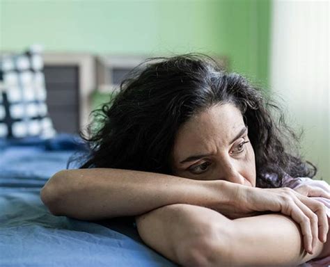 Heres How To Deal With Depression During Menopause Herzindagi