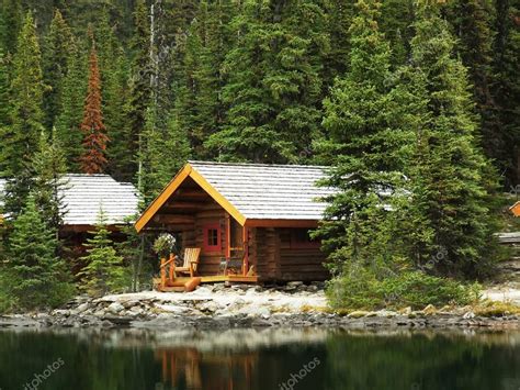 Cabañas De Madera En El Lago O Hara Parque Nacional Yoho Canadá 2024