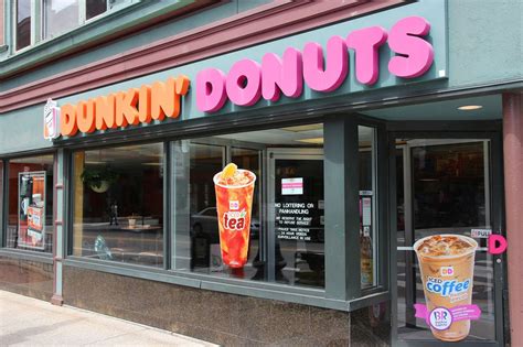 Dunkin Donuts Customer Arrested For Getting Naked Eater