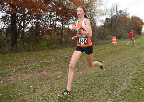 Michigan Runners Dominate Top 10 At Cross Country Midwest Regional