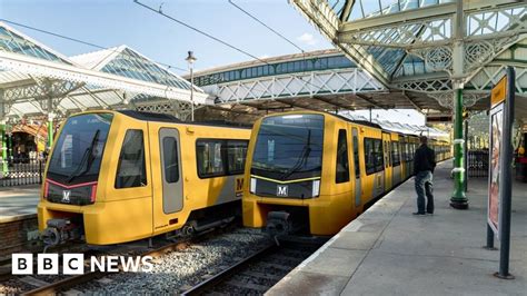 New Tyne And Wear Metro Colour Scheme Unveiled Bbc News