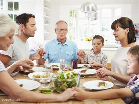 There are also some good biblical examples of thanksgiving prayers for food, invocation prayers, children's grace prayers and an ancient jewish meal prayer. The 25+ best Meal prayer ideas on Pinterest | Catholic ...