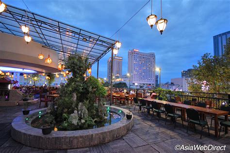 City garden grand hotel boasts a fantastic buffet of your favorite dishes. 10 Best Rooftop Bars in Ho Chi Minh City - Guide Vietnam