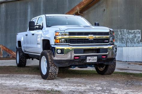 If you want a large truck lift, you will have to part with about $11,000 to $40,000. How Much Does It Cost To Lift A Chevy Truck? - Four Wheel ...
