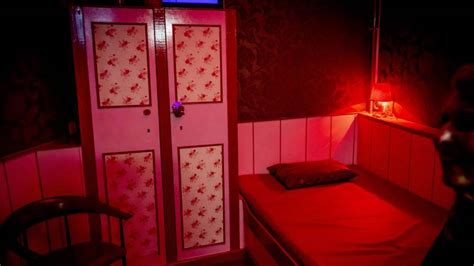 Vrouwen Gedwongen Tot Prostitutie In Massagesalon Verdachte Blijft Vast Omroep Brabant