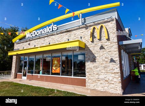 Florida Frostproof McDonald's fast food restaurant outside exterior