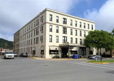 It is available for use by business and private aircraft. 7 Great Hotels in Wellsboro, PA and the Pennsylvania Grand ...