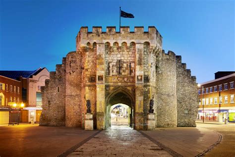Coldwell banker realty can help you find southampton homes for sale and rentals. Expérience à Southampton au Royaume-Uni par Lilli ...