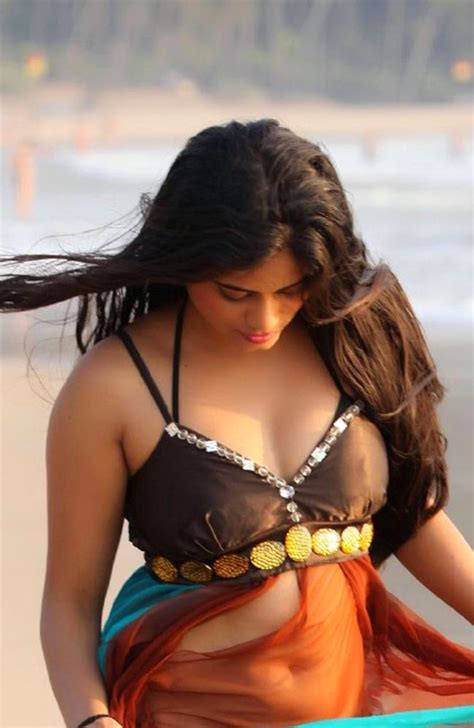 Actress Seethal Sidge Hot Cleavages And Navel Show Stills Cine Gallery