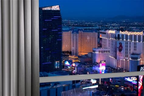 Aria Sky Suites Las Vegas Room Prices And Reviews Travelocity