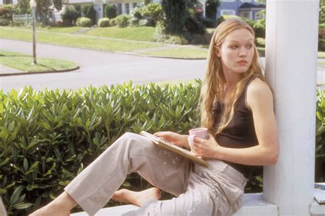 How To Have A Julia Stiles Summer The Daily Utah Chronicle
