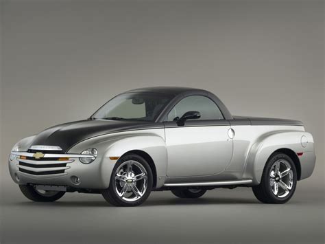 Chevrolet Ssr Review Is A Blast To The Not So Distant Past Autoevolution