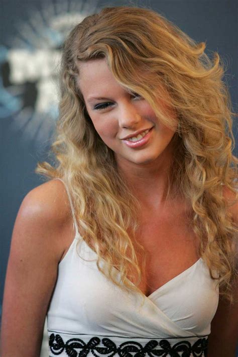 Ve La Impresionante Transformación De Taylor Swift Cut And Paste Blog