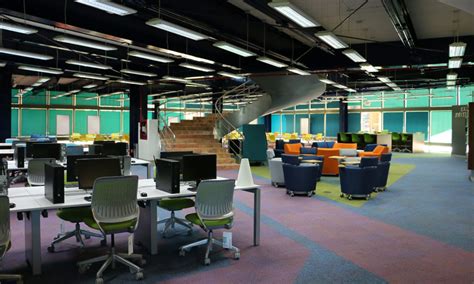 What Is A Learning Commons And How It Gives Libraries A New Meaning