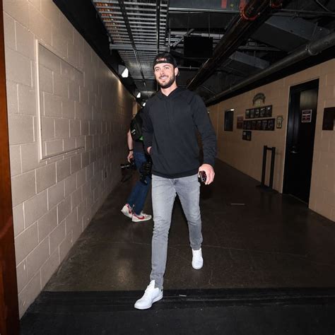 Pin By Emily On Kris Bryant Nba Outfit Kris Bryant Bryant
