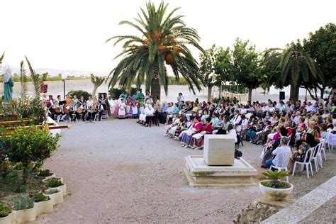 Fotos De Esperanza Ibarra En Oraciones En 2020 Huerto De 640