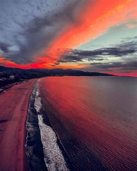 Taking In Each Unique Sunset La California Photo By Beautiful