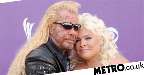 Dog The Bounty Hunters Wife Beth Chapman Touch And Go In Hospital