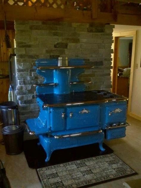 Blue Stove Antique Wood Stove Antique Kitchen Old Kitchen How To