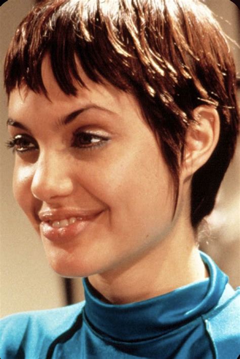 Pin By Rolando Avila On Hendrik Shoot Angelina Jolie Short Hair