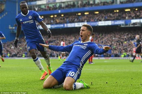 Chelsea Arsenal Eden Hazard Inspires In Dominant Win Daily Mail