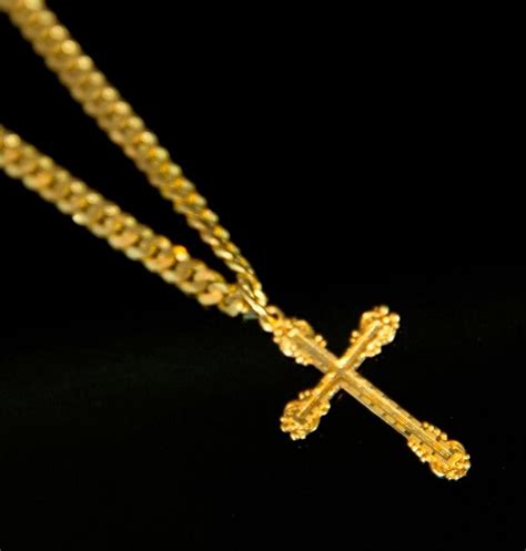 18ct Gold Chain Necklace With Cross Pendant Necklacechain Jewellery