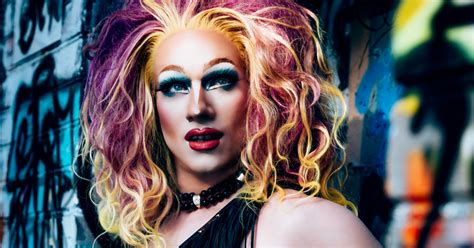 Drag Queen Vicky Voyage Aus Corona Frust Wurde Kreativität