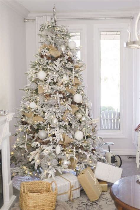 15 Spectacular Silver Christmas Tree Ideas Best Silver Holiday Trees