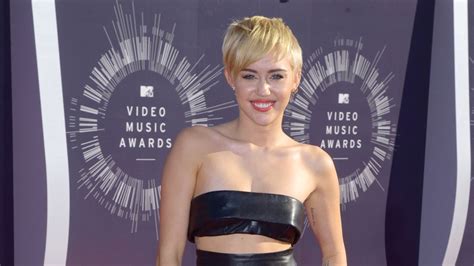Miley Cyrus Sends X Rated Birthday Greeting To Chelsea Handler The
