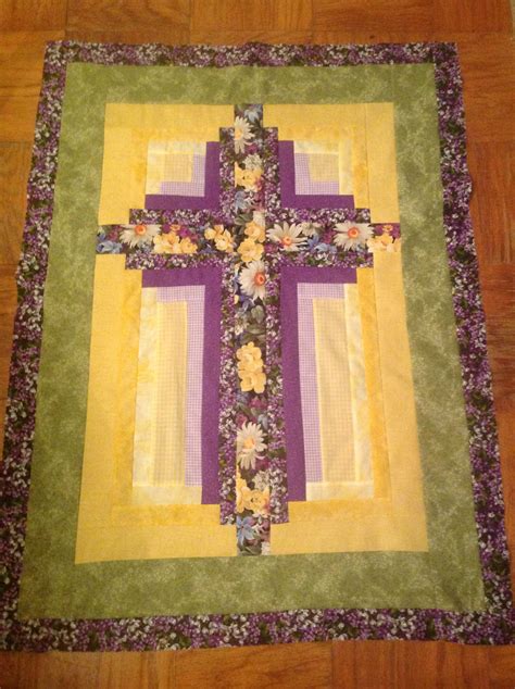 Maybe you would like to learn more about one of these? Cross quilt, log cabin blocks | Cross quilt, Quilt block ...